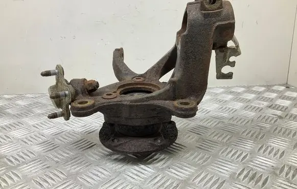 Volkswagen Golf VII Front wheel hub 5Q0255Q WHT003861
