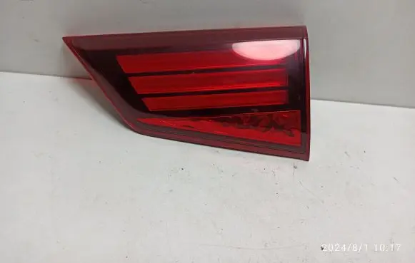 Mitsubishi Outlander Tailgate rear/tail lights