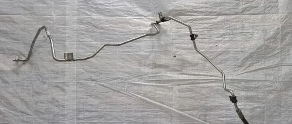 Air conditioning (A/C) pipe/hose