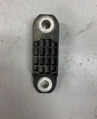 BMW 8 G15 Sway bar bush bracket, front 6861471