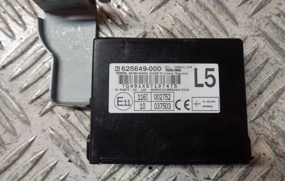 Peugeot 108 Immobilizer control unit/module 897800H030