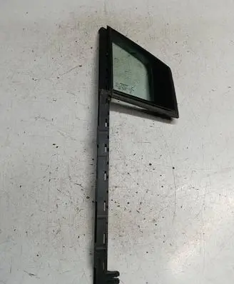 Renault Captur Front door vent window glass four-door 802622924RS5 802622924R