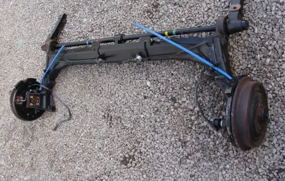 Renault Scenic I Rear axle beam with reductor 