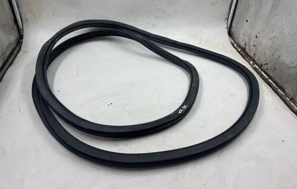 Audi A4 S4 B8 8K Front door rubber seal 8K0831721E