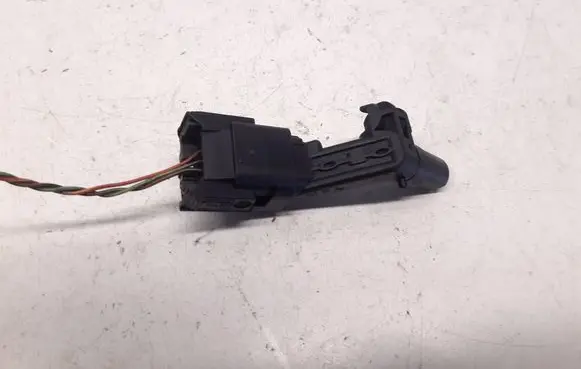 Audi A4 S4 B7 8E 8H Crankshaft speed sensor 