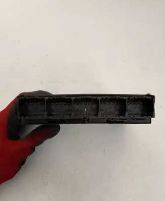 Ford Focus Engine control unit/module 15K600