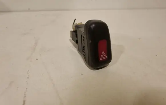 Subaru Impreza I Hazard light switch