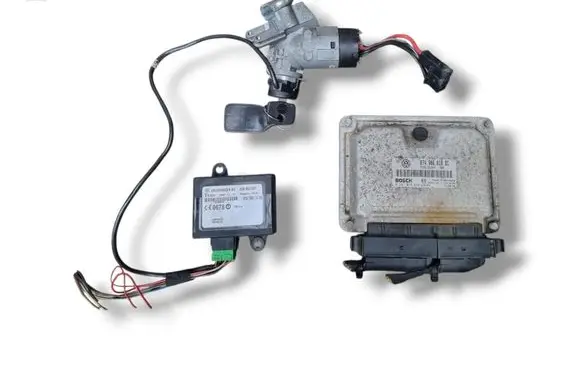 Volkswagen II LT Engine ECU kit and lock set 0281010639 074906018BC
