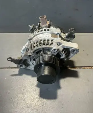 Toyota Aygo AB40 Generator/alternator MS1042113490 2706000190
