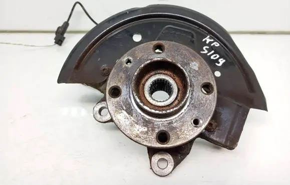 Renault Zoe Front wheel hub spindle knuckle 205A