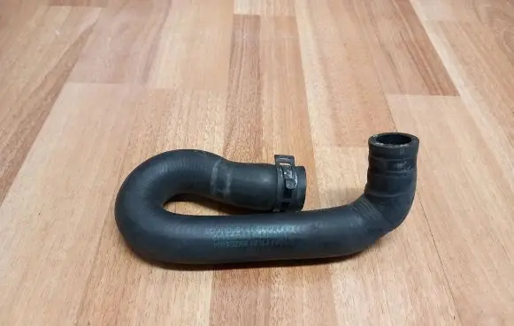 Mercedes-Benz C W204 Engine coolant pipe/hose A2048300196 PHX114184 4667065A1B