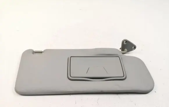 Mitsubishi Outlander Sun visor