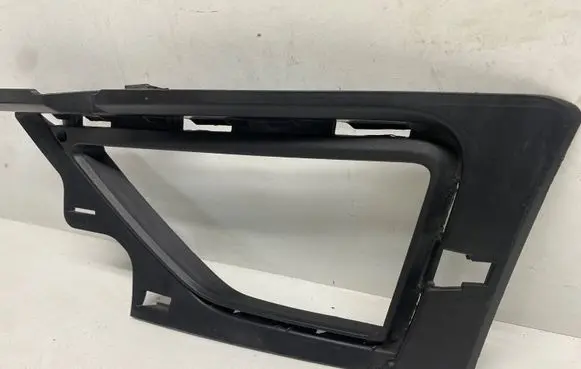 Volkswagen Golf Sportsvan Front fog light trim/grill 510853211C