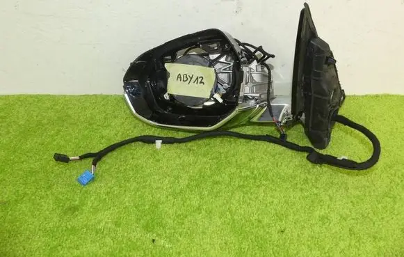 BMW 7 G70 Front door electric wing mirror 10802-107