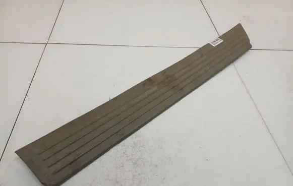 Chrysler Voyager Front sill trim cover 04754903AA