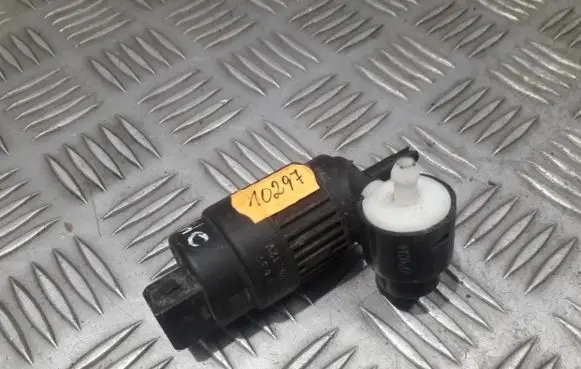 Opel Omega B2 Windscreen/windshield washer pump