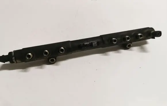 Volvo S60 Fuel main line pipe 30757146