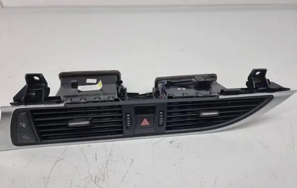 Audi A7 S7 4G Dash center air vent grill 4G1820951