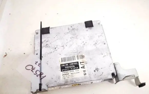 Lexus IS 200-300 Engine control unit/module 8966153040 89661-53040