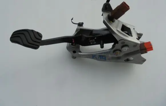 Clutch pedal
