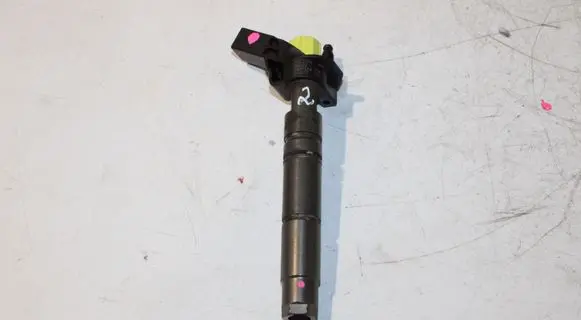 Mercedes-Benz E W211 Fuel injector A6420701987 0445115076