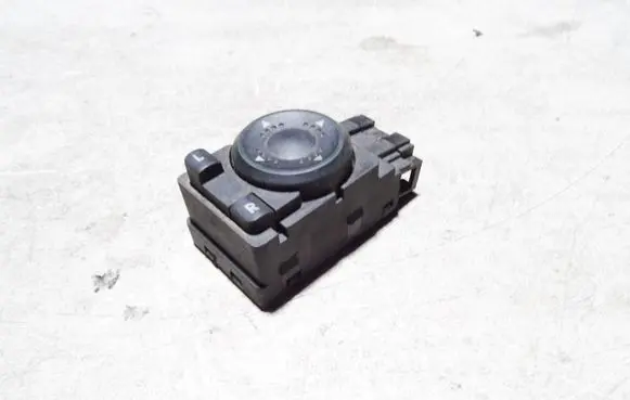 Volkswagen PASSAT B5 Wing mirror switch 3B1959565