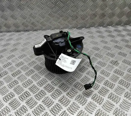 Jeep Commander Heater fan/blower 05143099AA 5143099AA
