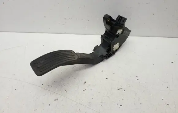Nissan Leaf I (ZE0) Accelerator throttle pedal 180023RA0A