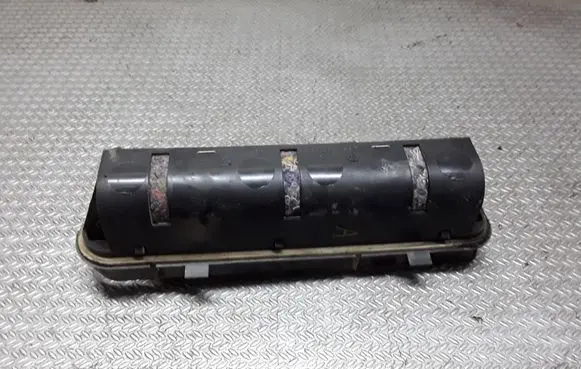 Rear air vent grill