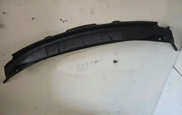 Opel Zafira C Wiper trim
