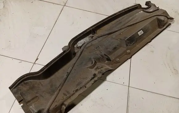 Ford Focus C-MAX Engine splash shield/under tray 
