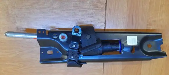 Volvo V70 Front seatbelt 6041213RHB