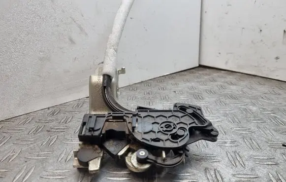 Renault Laguna III Seat back rest lock catch 883910001R