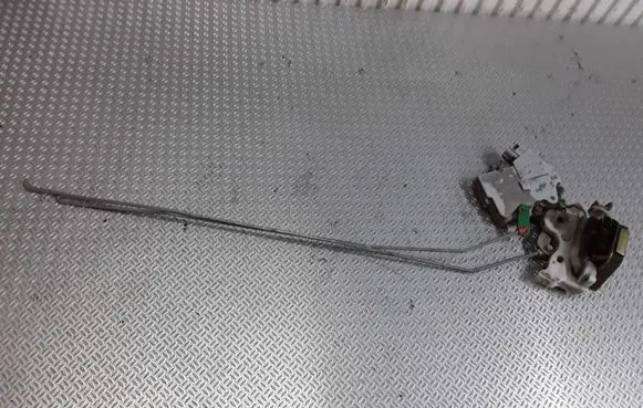 Nissan Terrano Rear door lock