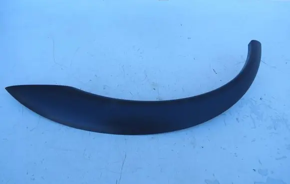 Volvo XC70 Rear fender molding trim 30678045