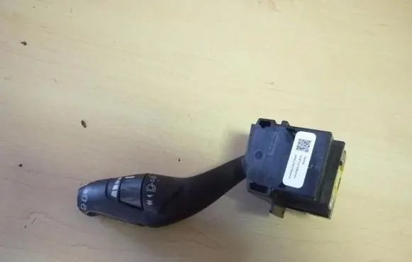 Multifunctional control switch/knob