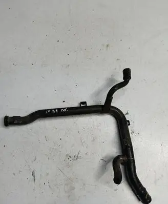 Engine coolant pipe/hose