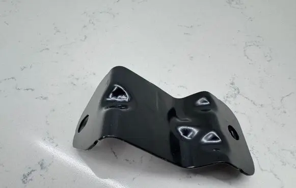 Audi A5 Fender mounting bracket 8W6821471