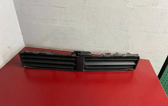 BMW X1 U11 Intercooler air guide/duct channel 5A11300 T403373 51745A11300