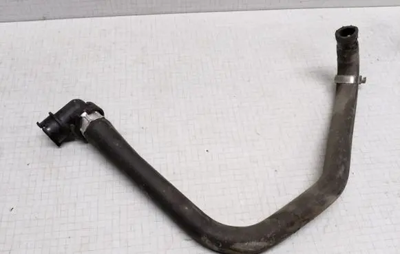 Volvo V70 Engine coolant pipe/hose 30745332