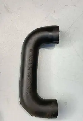 Mercedes-Benz W123 Breather hose/pipe 1020944882