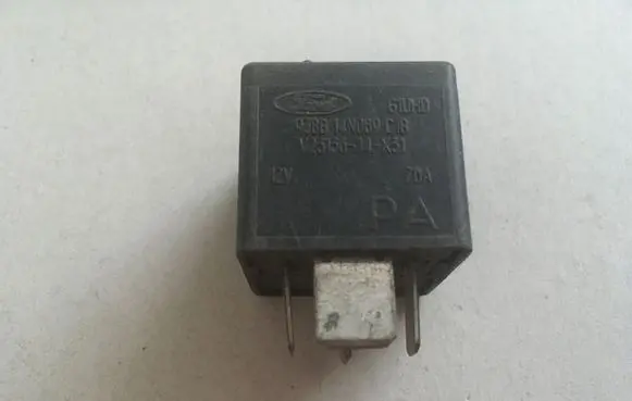Ford Mondeo MK II Other relay 95BG14N089C1B