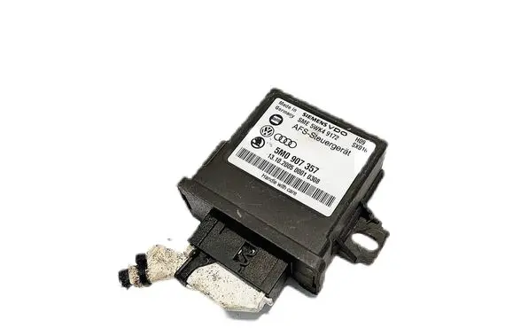 Volkswagen PASSAT B7 Light module LCM 5M0907357
