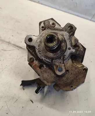 Opel Astra H Fuel injection high pressure pump