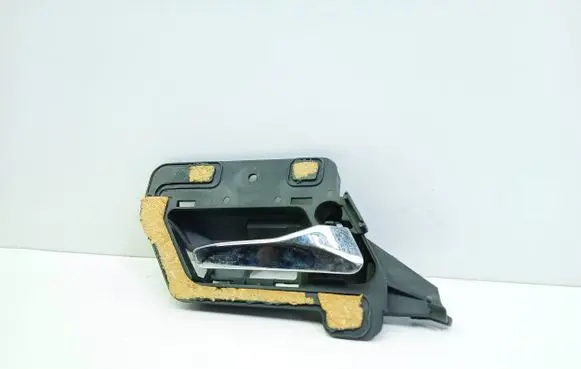 Mercedes-Benz C W202 Front door interior handle 2027660654