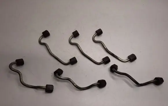 BMW 5 E60 E61 Fuel injector supply line/pipe 13537792717 13537792718