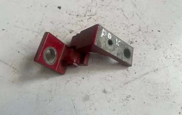 Fiat 500 Front door upper hinge