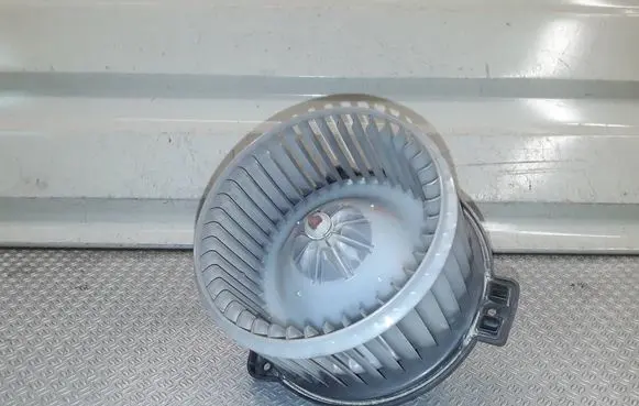 Toyota Corolla Verso AR10 Heater fan/blower 0130101601 MF0160700610