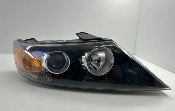 KIA Sorento Headlight/headlamp 921022P040 R009G0511PS