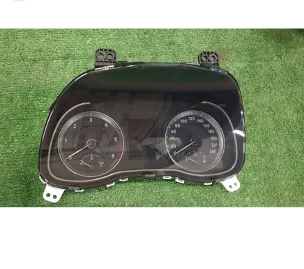 Hyundai Kona I Speedometer (instrument cluster) 94013J9690